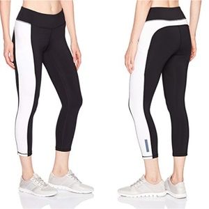 Lucy Pocket Run Capri Crop Leggings Yoga - Size XL
